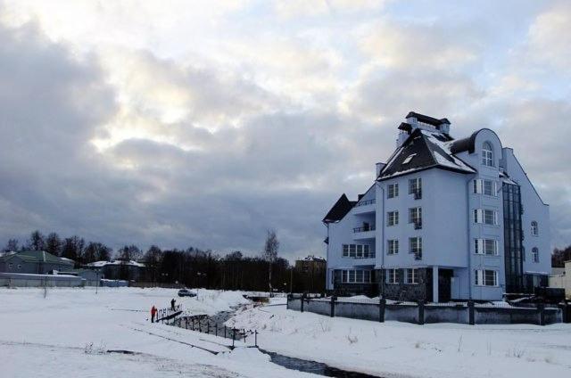 Onega Castle Hotel Петрозаводск Екстериор снимка